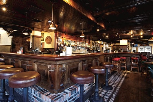 Doubletree By Hilton Hotel & Suites Victoria bar